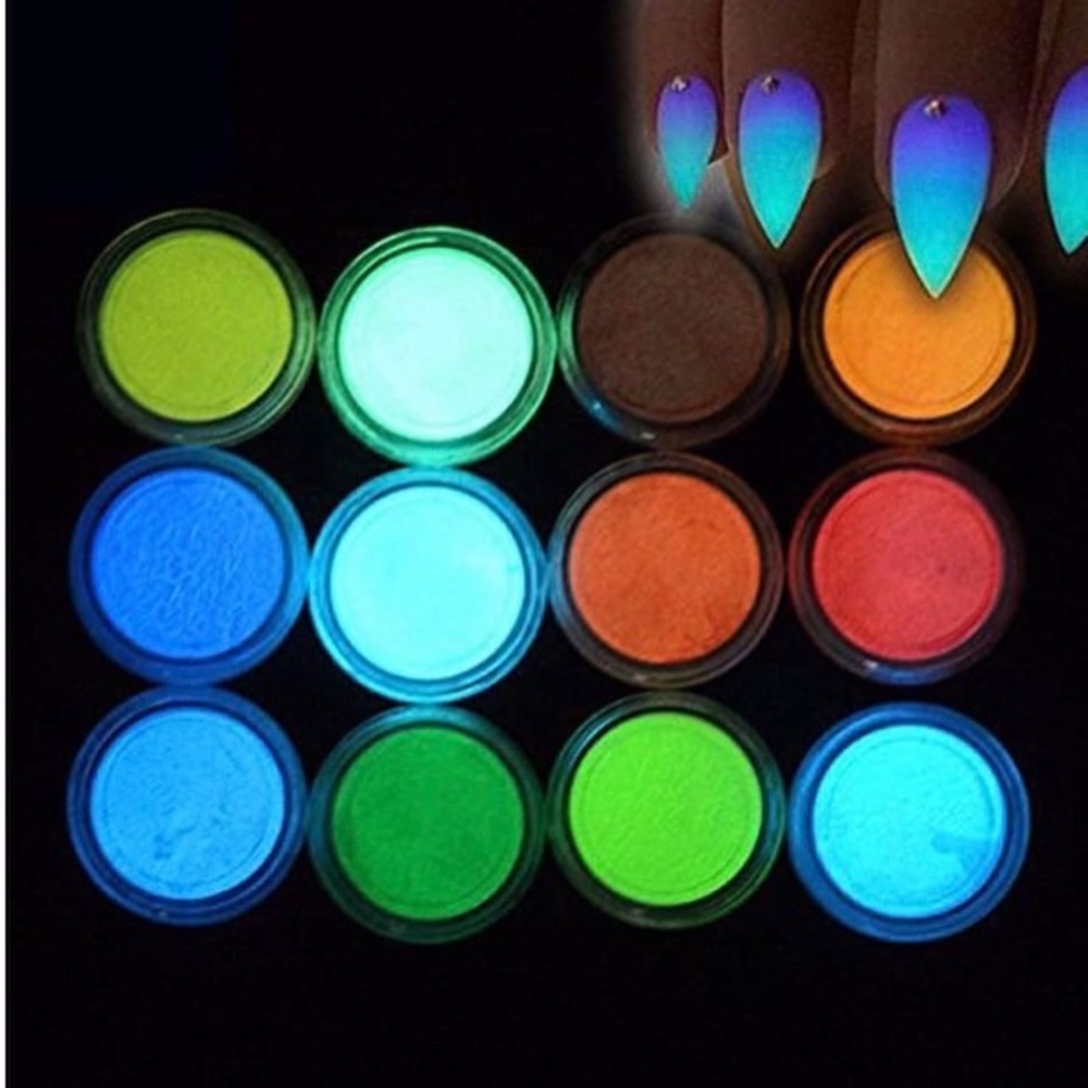 Nail glow in the dark powder it has 12 colors